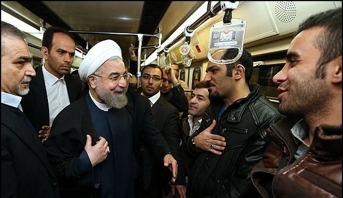 روحانی مشکل آلودگی هوا را حل کرد!/ممنوع شدن تردد خودروها راهکار دولت برای آلودگی هوا