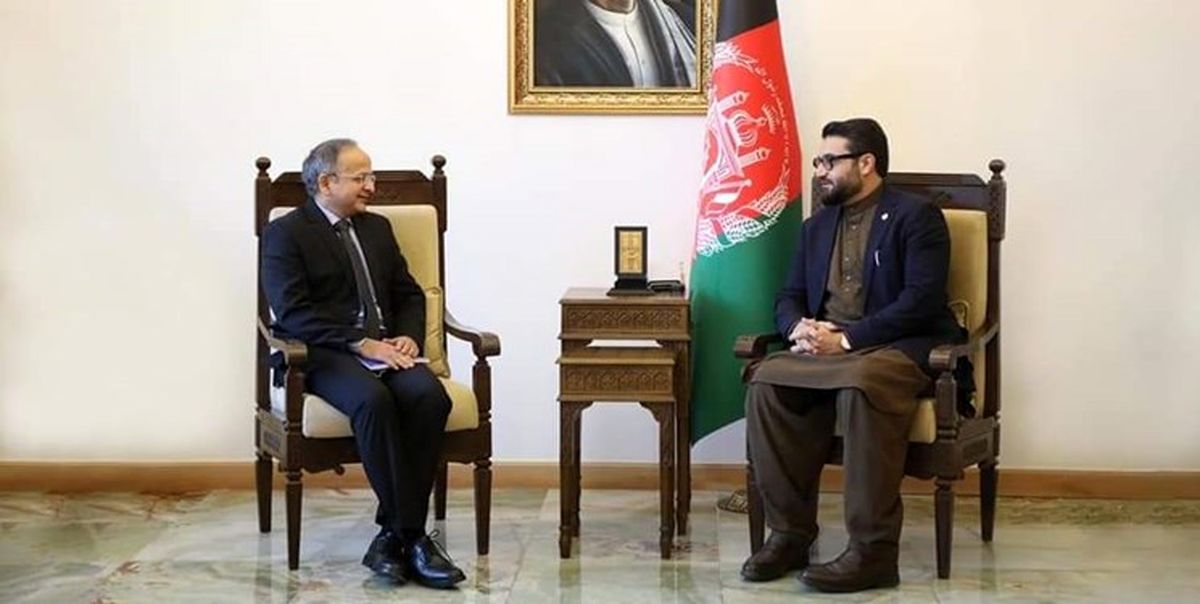 دیدار مشاور امنیت ملی افغانستان با سفیر هند