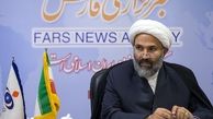 لاریجانی و روحانی خود را بالاتر از قانون می‌دانند