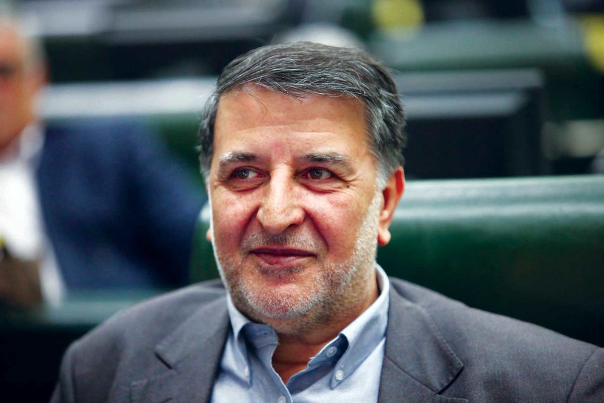 طرح مقابله با «حقوقهای نجومی» تقدیم هیئت رئیسه مجلس می‌شود