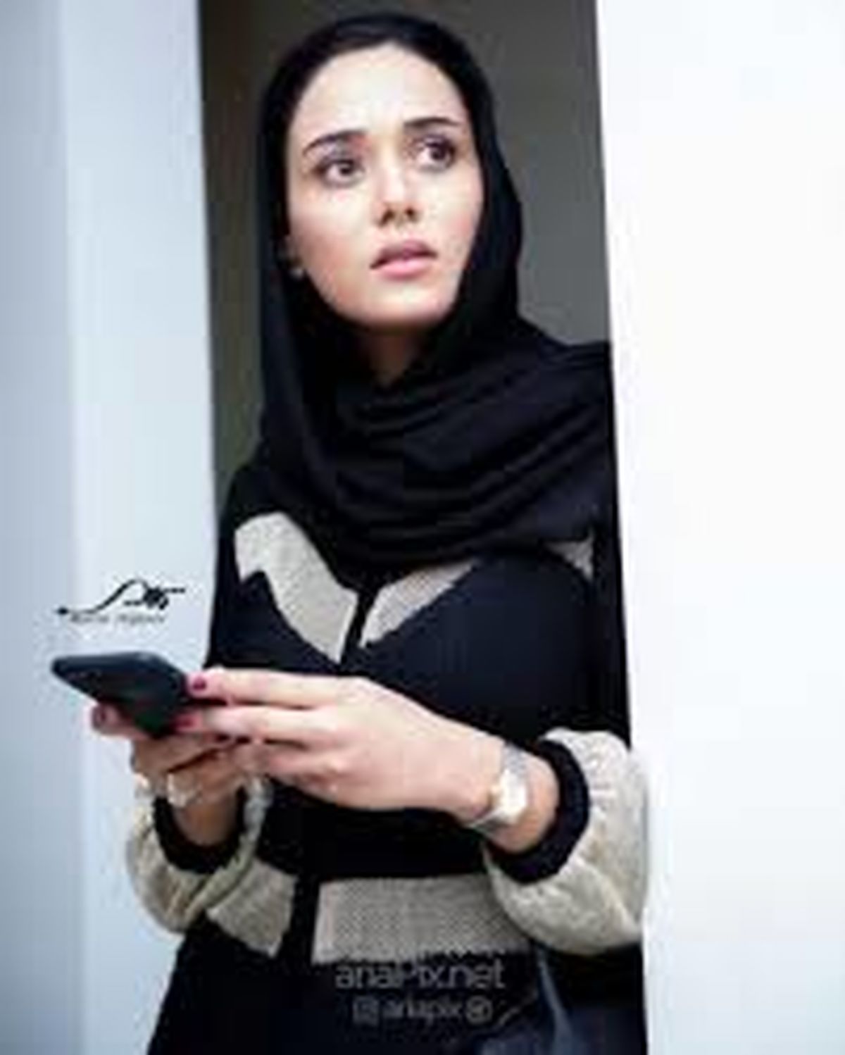 پریناز ایزدیار اروپایی شد