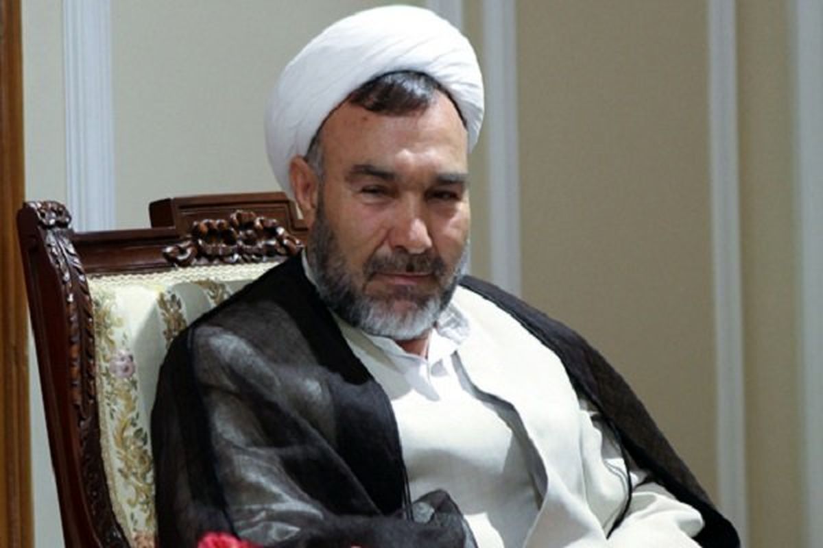 دلیل سازش روحانی با بعضی از وزرا چیست؟