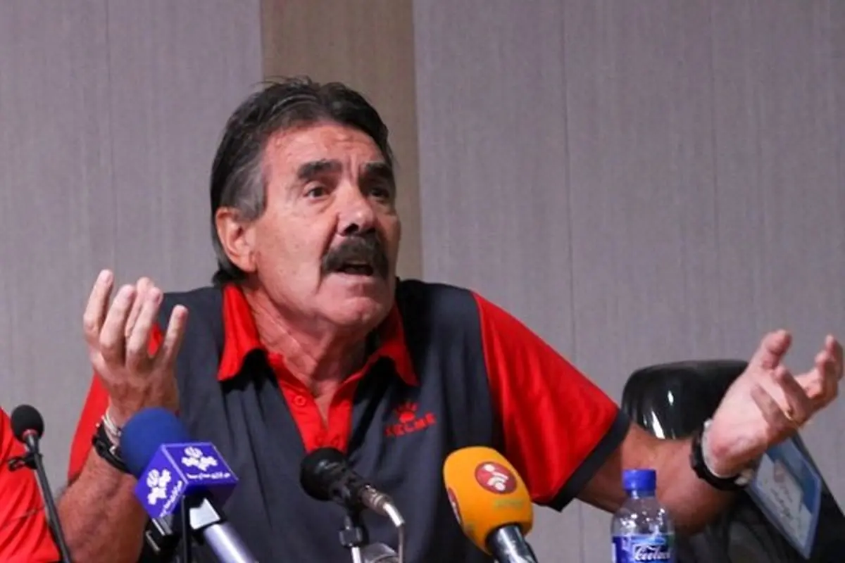 سرمربی پیشین تراکتورسازی از کویت اخراج شد