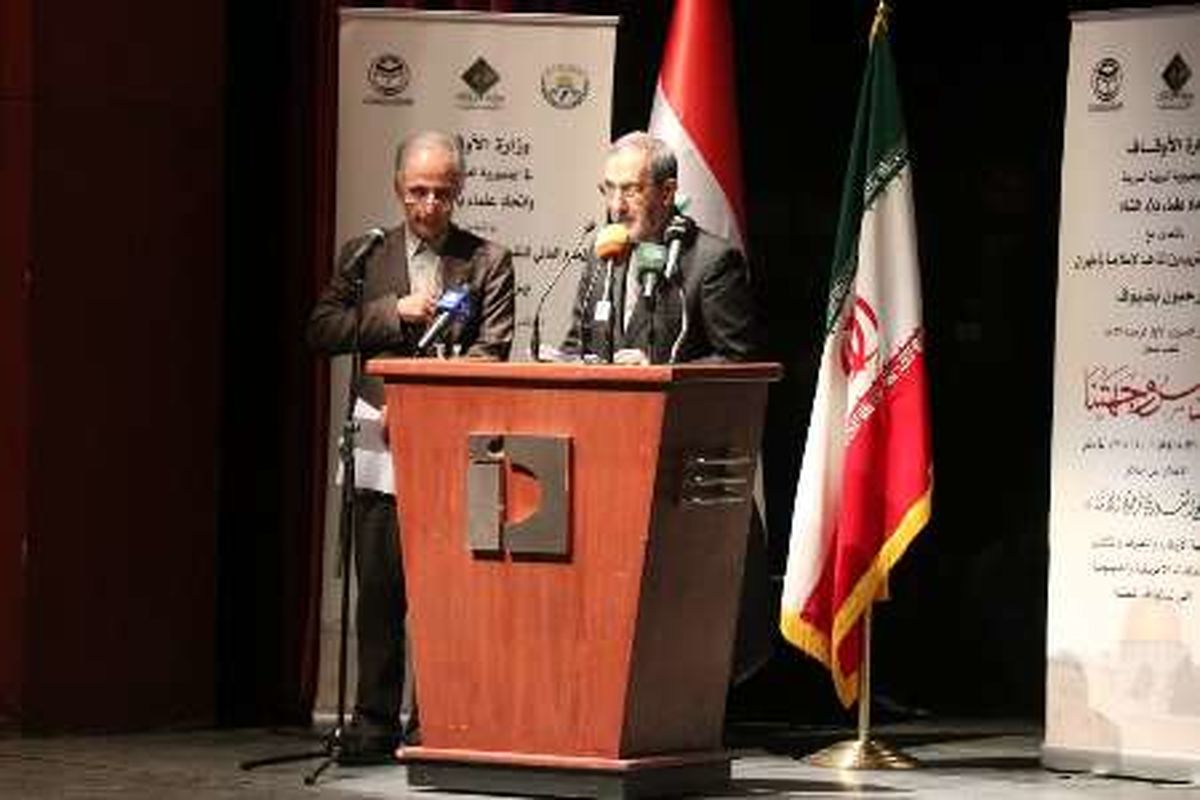 ولایتی: نخبگان جهان اسلام برای وحدت امت اسلامی تلاش کنند