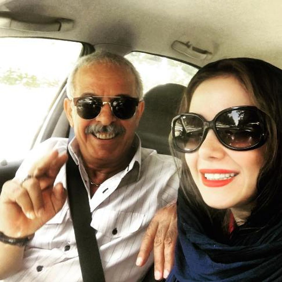 الناز حبیبی در کنار پدر باکلاسش!