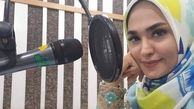 عکس خانم مجری با انرژی در رادیو