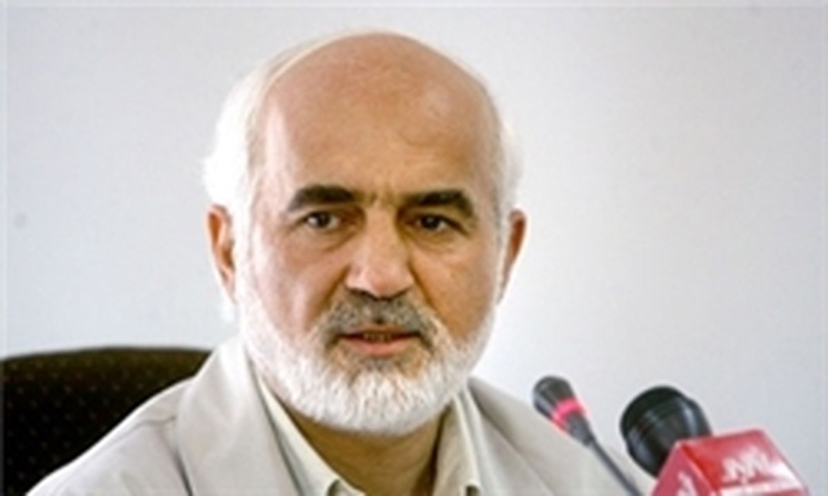 توکلی: دریافت‌کنندگان حقوق‌ کلان خیانت کرده‌اند 