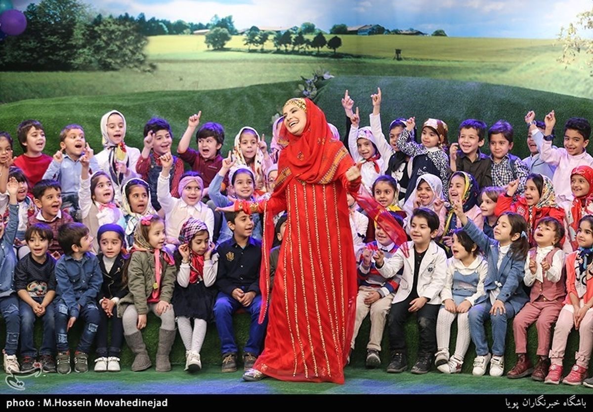خاله شادونه از برنامه جدیدش در تلویزیون می‌گوید

