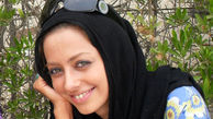 بازیگر زن با ژست عاشقانه+عکس
