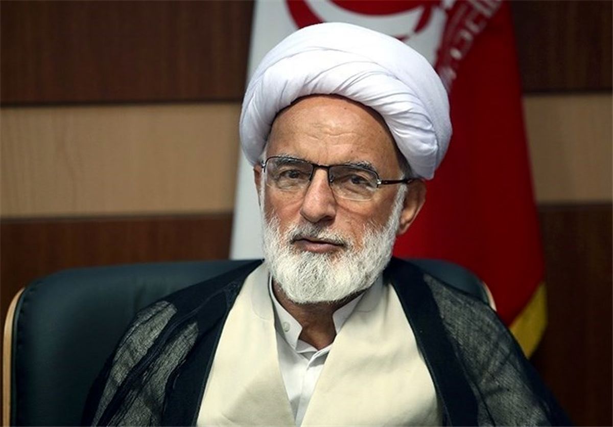 طبق قانون اساسی نظارت بر حُسن اجرای سیاست‌ها بر عهده مجمع است