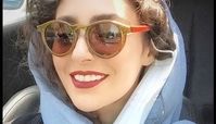 سلفی هستی مهدوی در خودروی لوکسش