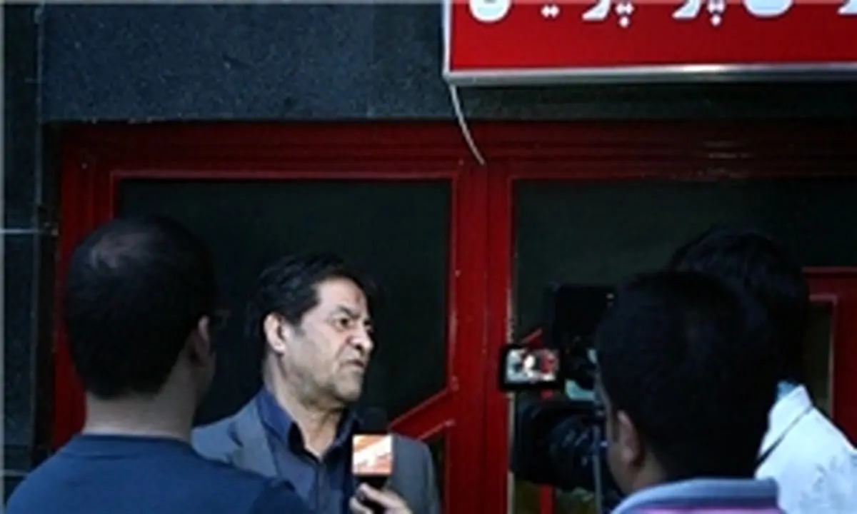 آشتیانی: ابراهیمزاده از نظر فنی و اخلاقی خوب است