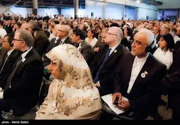 139404221854386285692224