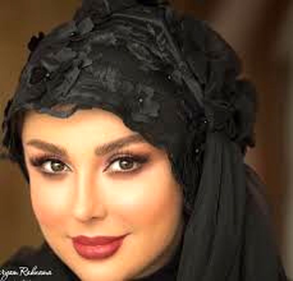 وقتی انگلیسی حرف زدن نیوشا ضیغمی خنده‌دار می‌شود