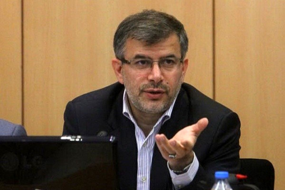 توزیع ۱۳ تن کیسه زباله در بین شهروندان در سطح بوستان‌ها/ پیش‌بینی مخازن برای جمع‌آوری ماهی‌های قرمز