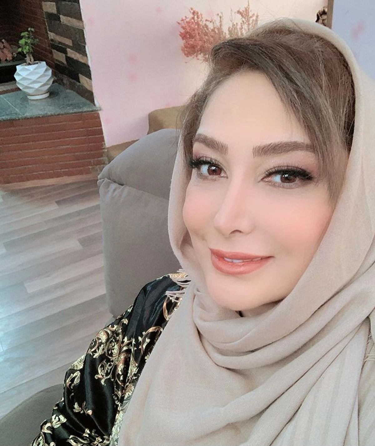 ظاهر ساده خانم بازیگر + عکس