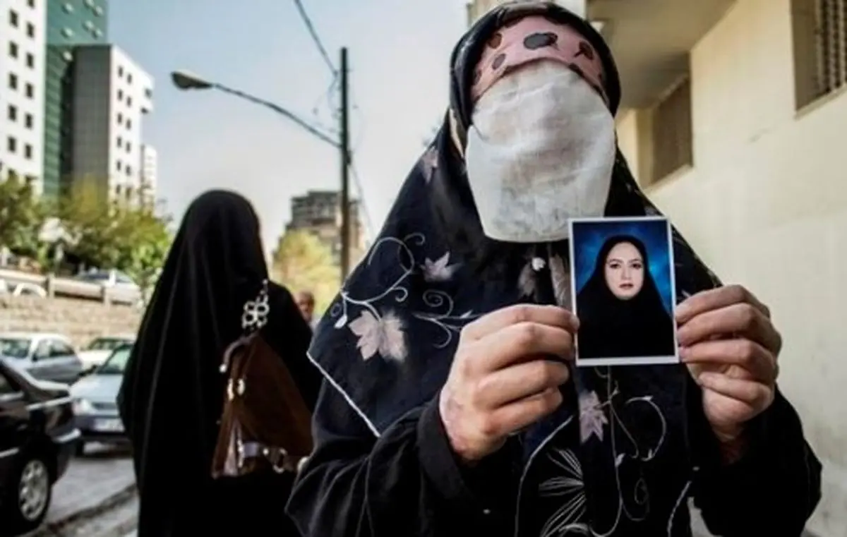 اسیدپاشی، نتیجه کژتابی ارتباطی پیام‌های فرهنگی/ اسيد پاشي به چهره انقلابي‌ها!