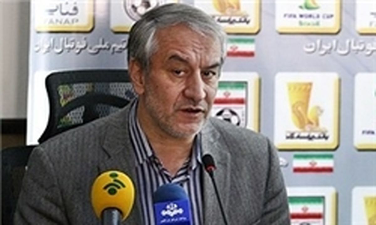 به پروین گفتم هر کس به خاطر بی‌پولی بخواهد بد بازی کند باید خداحافظی کند