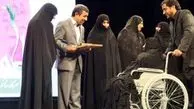 زن برگزیده سال ایران انتخاب شد +عکس