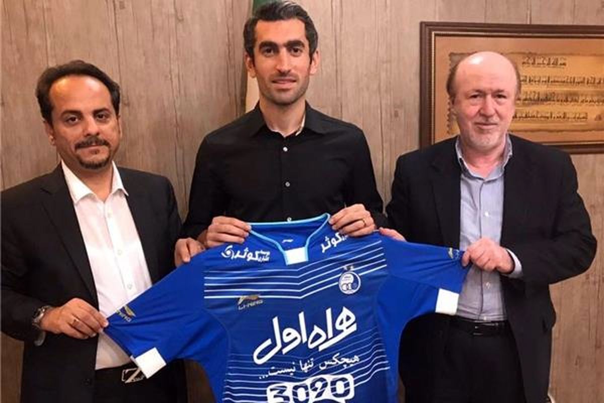 بند دردسرساز قرارداد‌های سه بازیکن استقلال