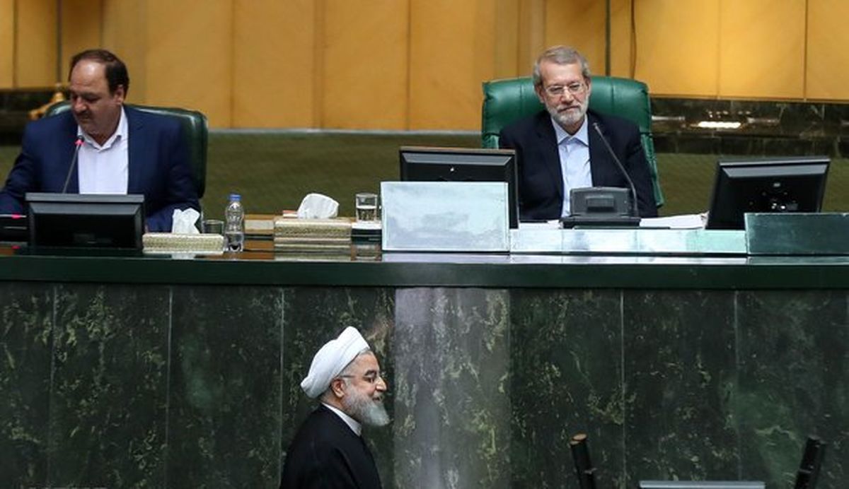 لاریجانی: گزارش سؤال از رئیس‌جمهور به قوه قضائیه ارسال نمی‌شود