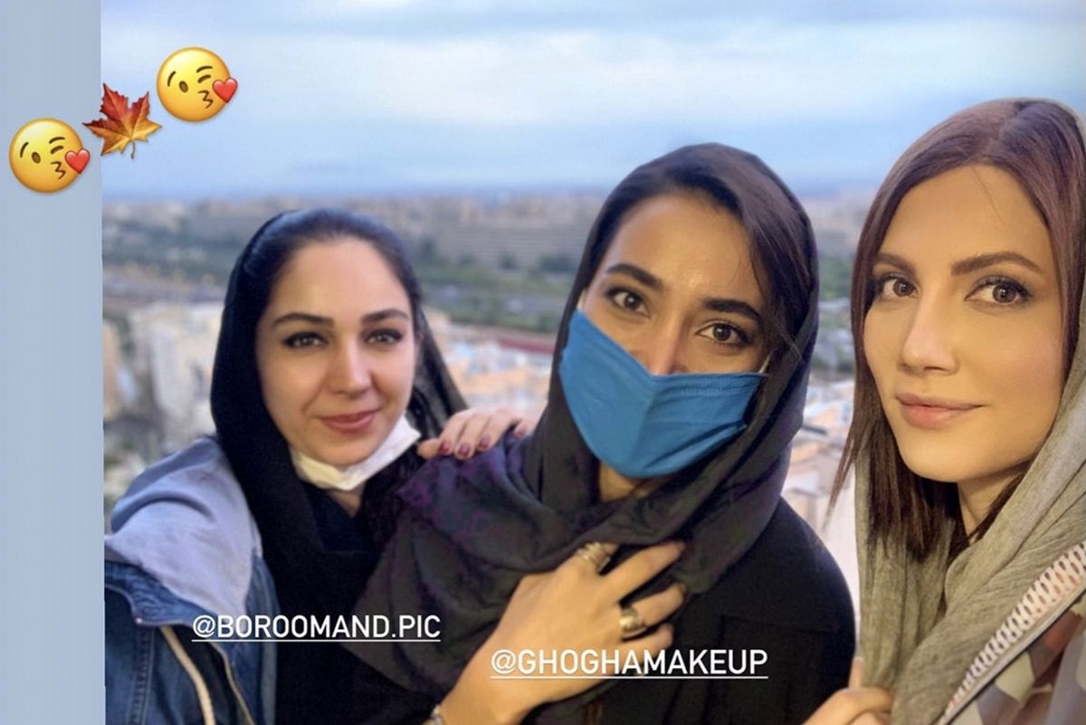 سمیرا حسینی در کنار دوستانش + عکس
