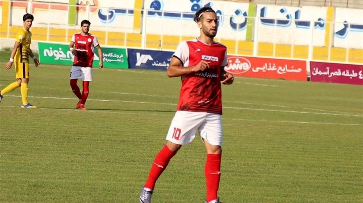مهاجم خونه به خونه در آستانه پیوستن به استقلال