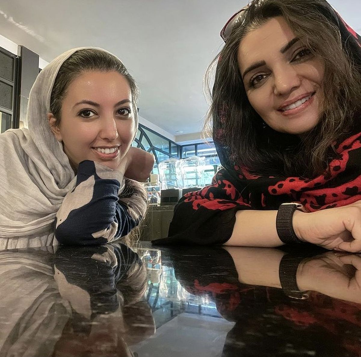 الهام پاوه نژاد و دوستش + عکس