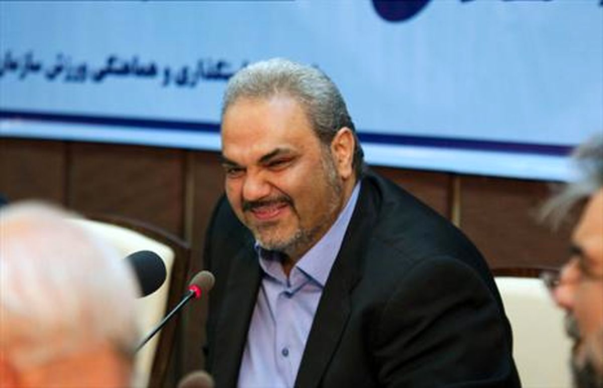 خیابانی: پیامک بزنید و به من فحش بدهید!