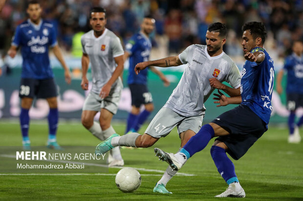 نقش پررنگ پرسپولیس در تداوم صدرنشینی استقلال / سپاهان خطرناک شد !