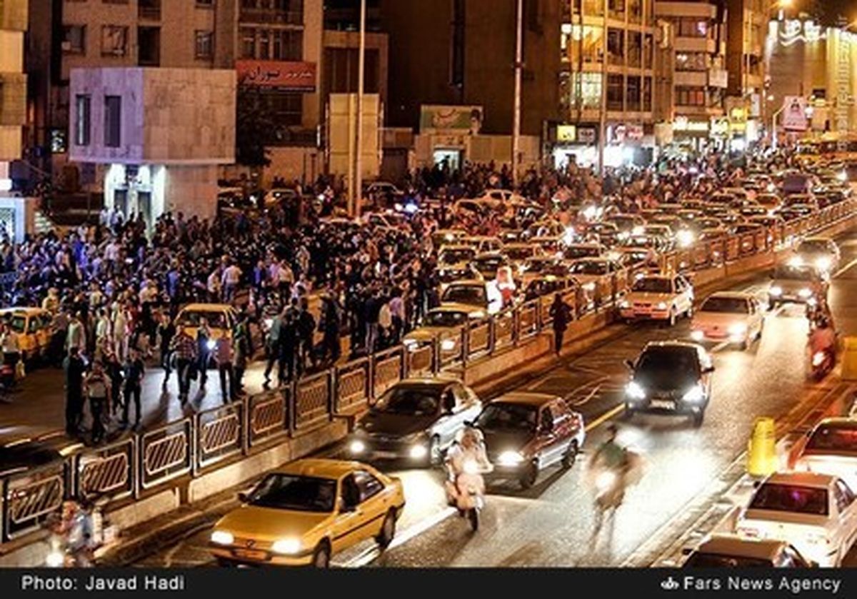 بررسی حادثه امشب مترو تهران+ تصاویر