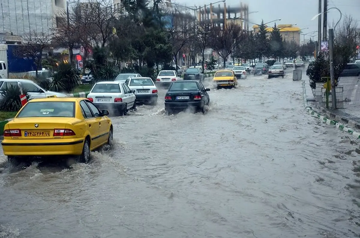 آمادگی نیروهای خدمات شهری شهرداری تهران در پی بارش‌ها/ آب‌گرفتگی در معابر تهران نداشته‌ایم