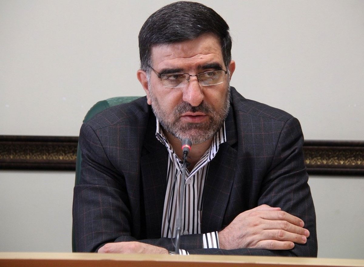 روحانی باید از دست از شعار بردارد/ مردم منتظر اقدام عملی دولت هستند