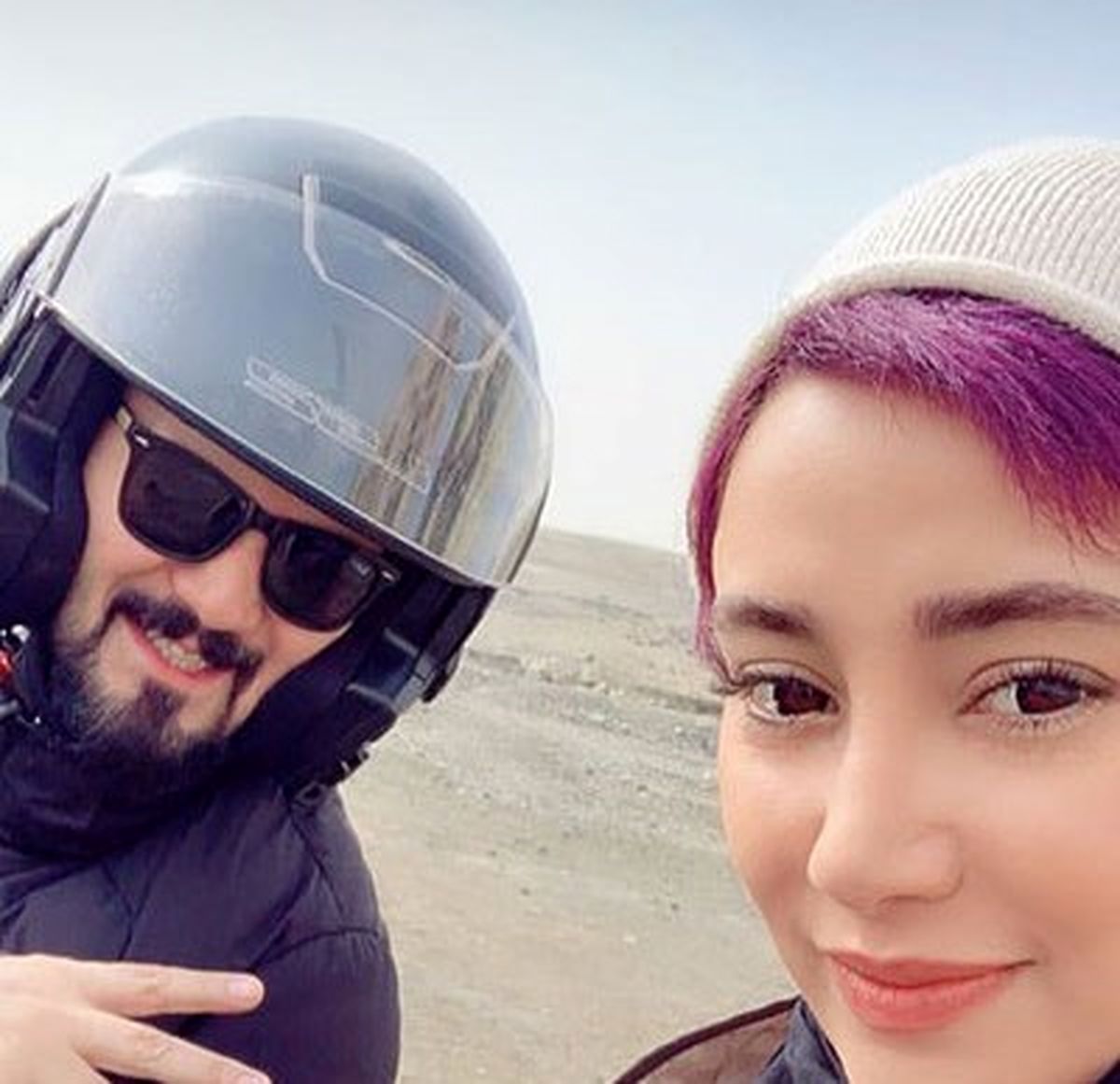 کامبیز دیرباز و بهاره افشاری سوار بر موتور /عکس