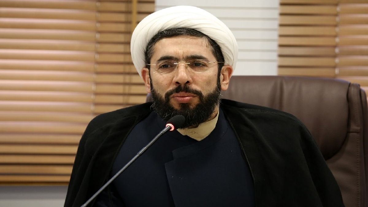 قرار گرفتن دانشگاه در کنار حوزه باعث خدمت رسانی بهتر می‌شود
