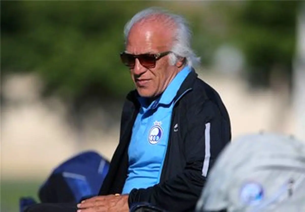 واکنش سرپرست استقلال به اقدام عجیب دو بازیکن 