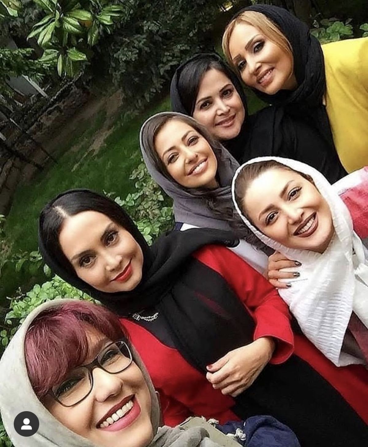 سلفی زنونه جمعی از خانم‌های بازیگر + عکس
