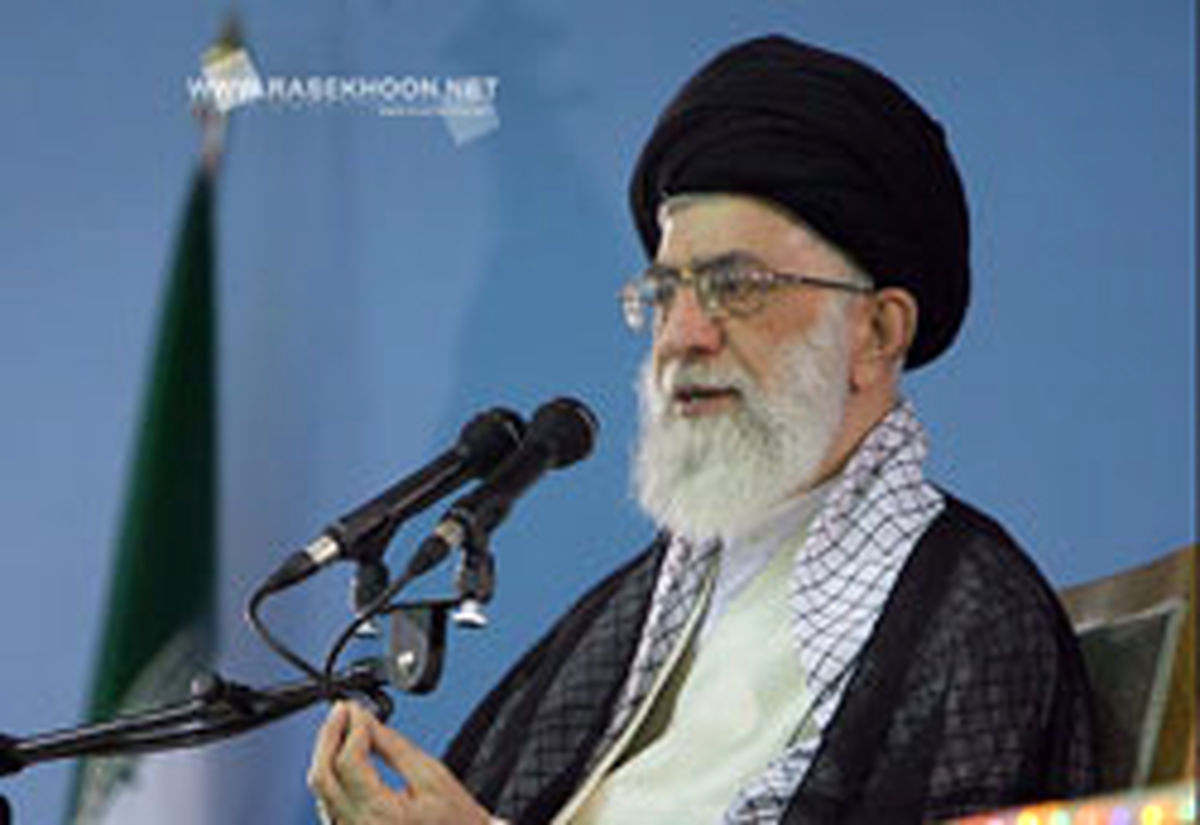 ارتش، سپاه و بسیج یک فرهنگ جدید به دنیا عرضه کرده‌اند/تناقض رفتار آمریکا در قبال کشتار بی‌گناهان