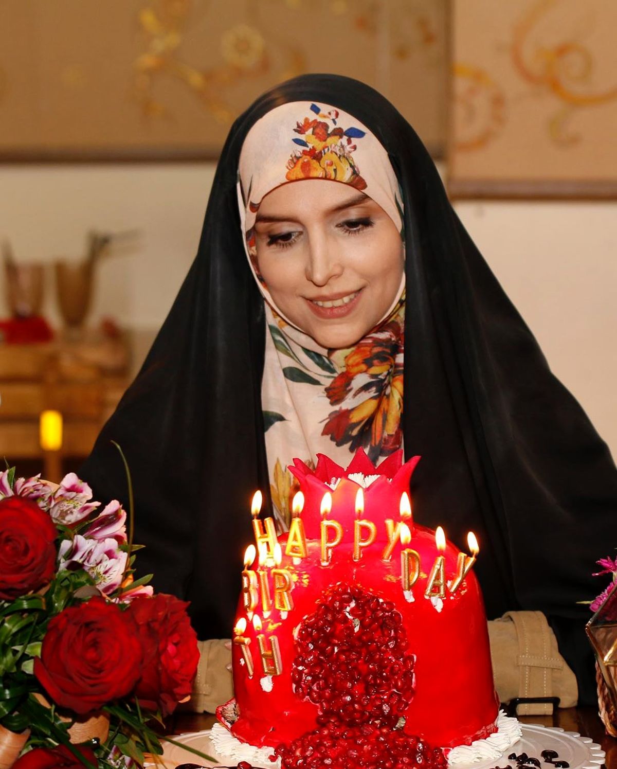 کیک تولد خاص خانم مجری خوش سر و زبان تلویزیون+عکس