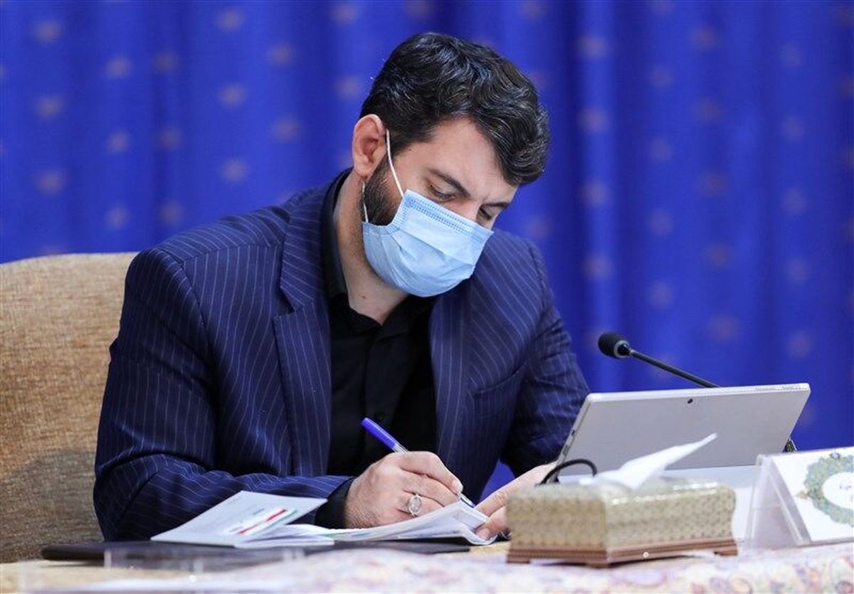 وزیر کار خواستار تعیین تعرفه خدمات درمانی متناسب با حقوق کارکنان شد
